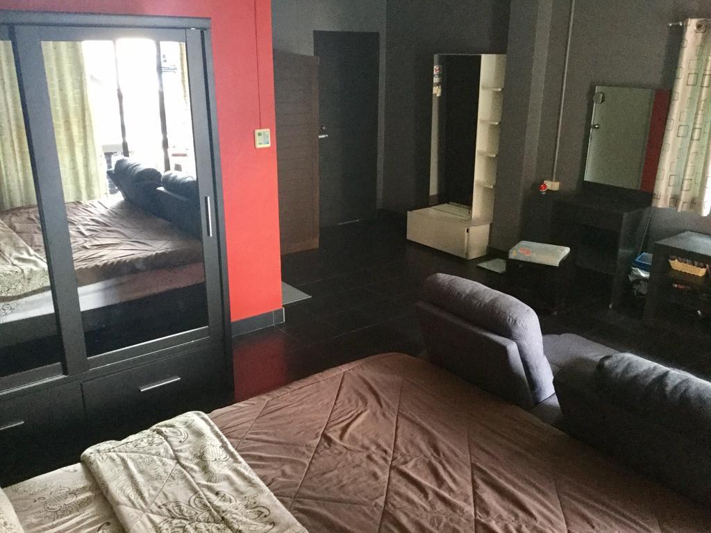 Belle Cose Guest House Patong Luaran gambar